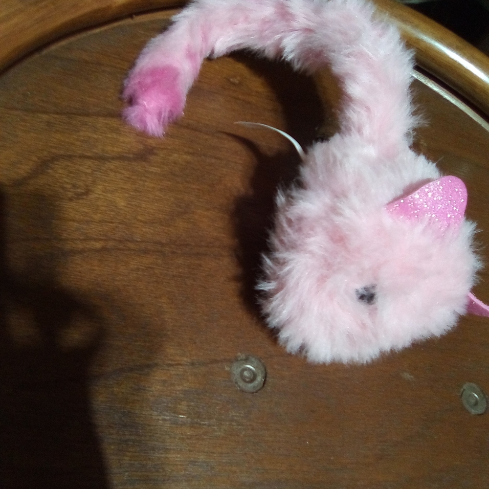 Pomsies patches plush interactive toy which talks b ends lights up
